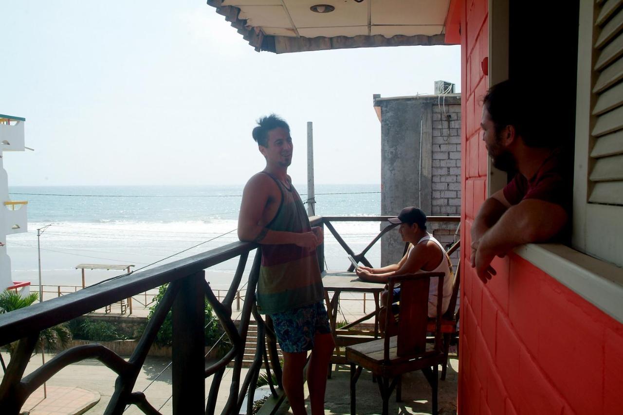 Arrecife Montanita Hostal Exterior photo