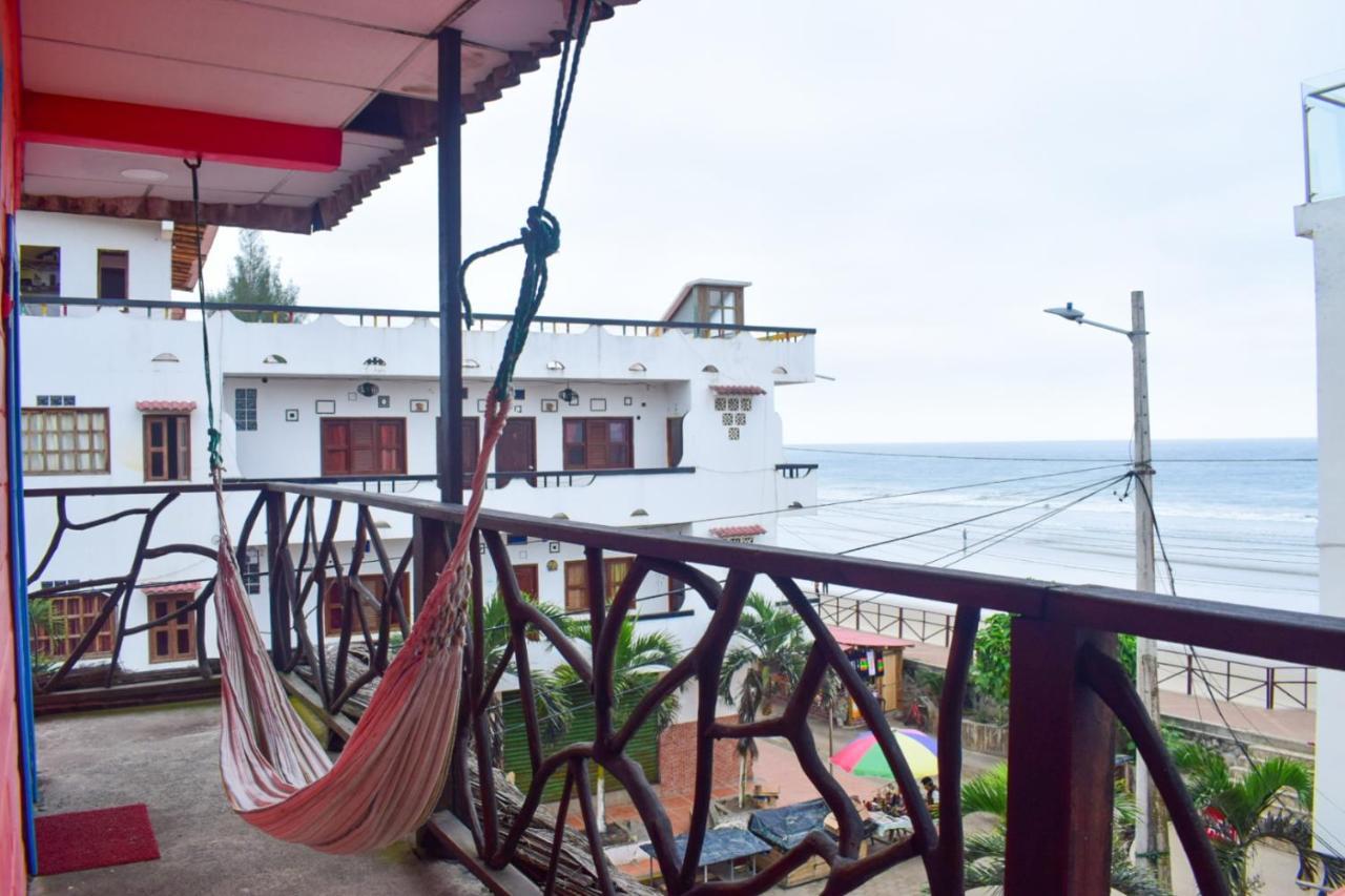 Arrecife Montanita Hostal Exterior photo