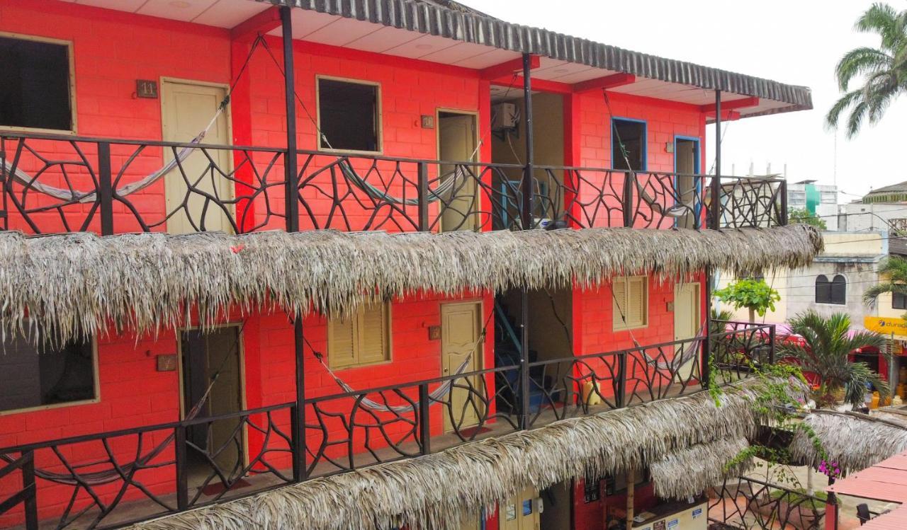 Arrecife Montanita Hostal Exterior photo