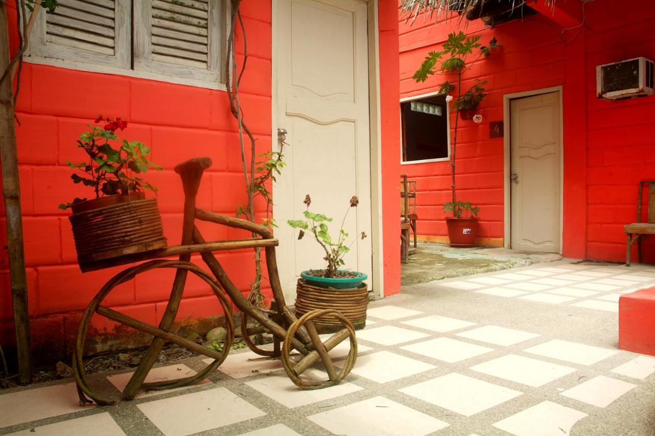 Arrecife Montanita Hostal Exterior photo